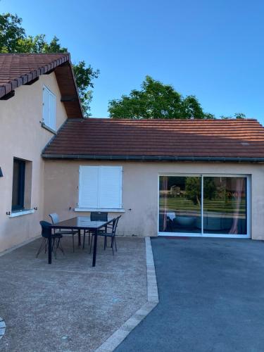 Agréable chambre d’hôte calme avec piscine