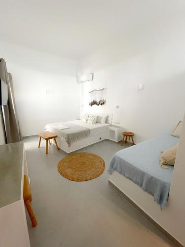 Kirki Rooms by the sea – Parikia, UT