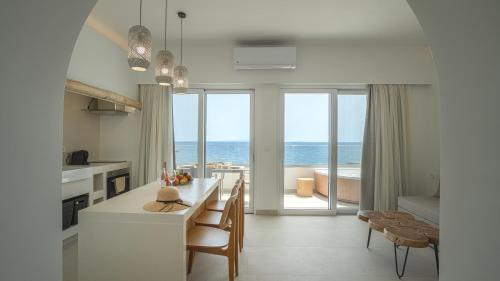 Sfakia Seaside luxury Suites