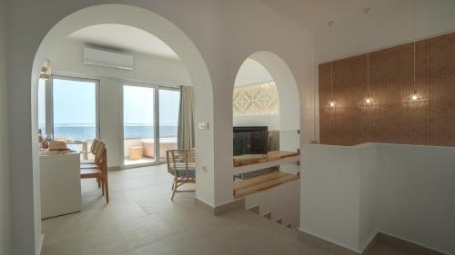 Sfakia Seaside luxury Suites