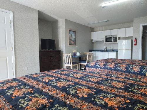 Studio Inn and Suites