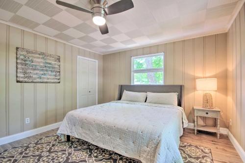 Private Dock Home on Lake of the Ozarks Private Dock Home on Lake of the Ozarks