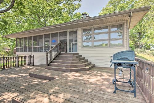 Private Dock Home on Lake of the Ozarks Private Dock Home on Lake of the Ozarks