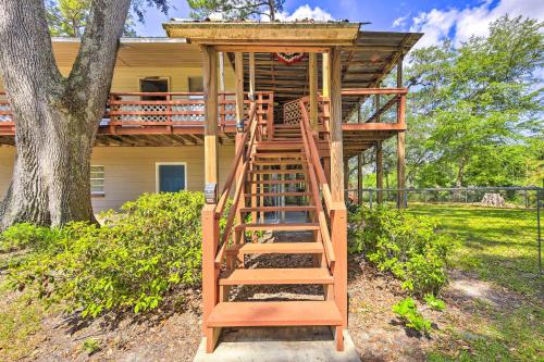 Charming Abode w/ Dock on the Suwannee River in Bell (FL)