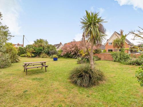 Cowmans Cottage - image 6