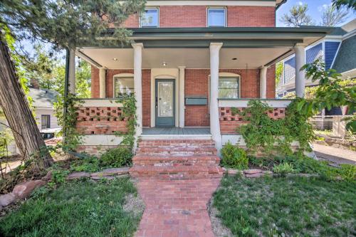 Fresh Downtown Longmont Apartment - Walk to Main! in Longmont, USA