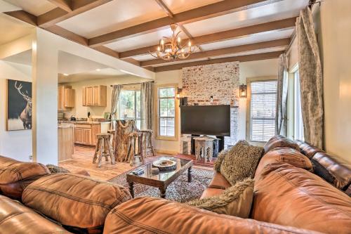 Modern Big Bear Lake Cabin with Lake Access! in Big Bear Lake, USA