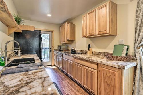Modern Big Bear Lake Cabin with Lake Access! in Big Bear Lake, USA
