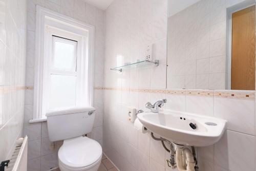 Standard Double Room image 7