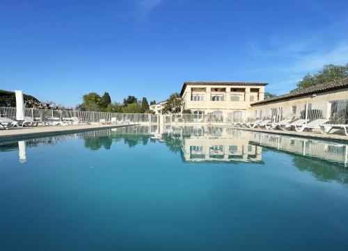 Appartement 321 avec deux chambres - LES SUITES DE ROBINSON - Résidence avec piscine en bord de Siagne, à Mandelieu-La-Napoule
