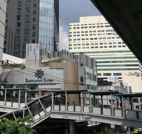 Sukhumvit Suites Hotel