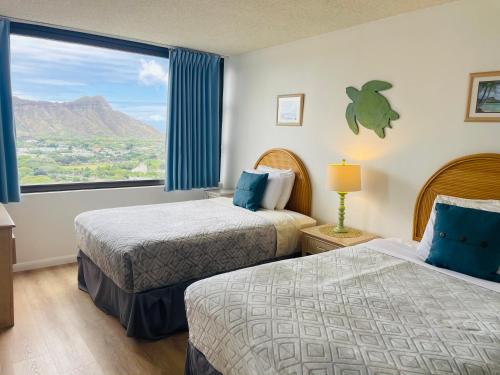 Waikiki Banyan 3411 Ocean View - FREE PARKING detail