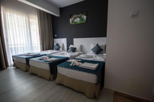 MOONBOW BEACH HOTEL