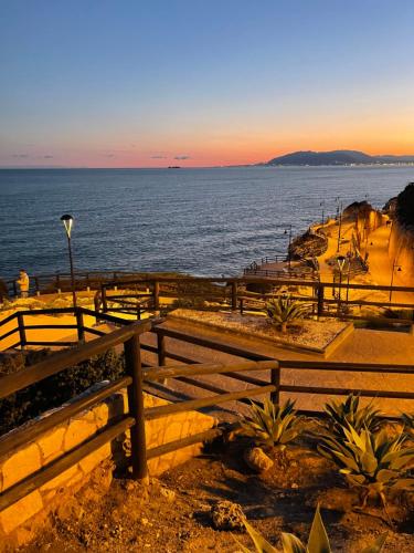 Beautiful Five bedroom three bathroom entire Villa gîte à louer Cala del Moral