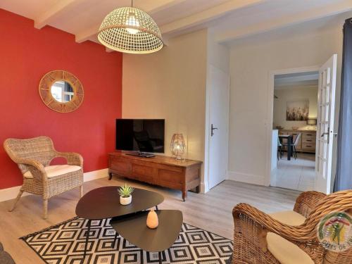 Gite Saint-Marcan, 2 bedrooms, 5 persons - FR-1-538-163 gîte à louer Saint-Broladre