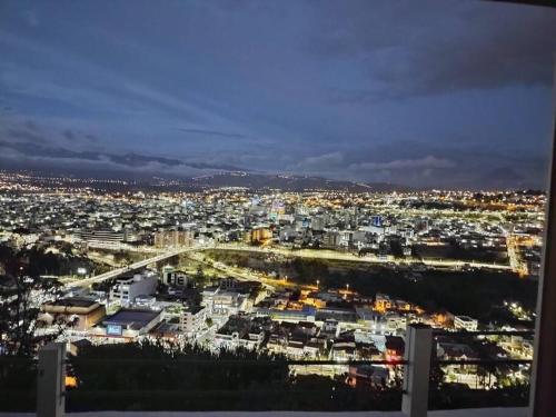 HERMOSO Y COMODO Departamento vacacional, vista unica! TOTALMENTE AMOBLADO E INDEPENDIENTE in Ambato
