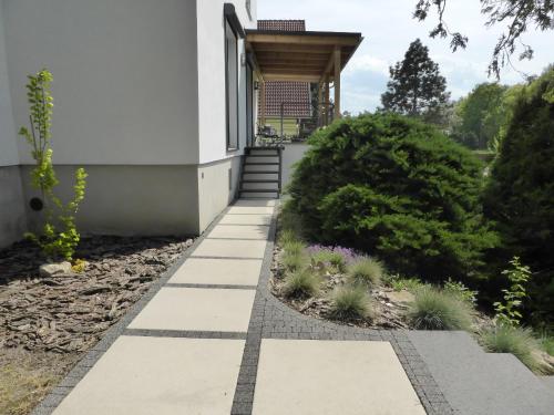 入口, Apartament N 39 Moszna - JACUZZI, Kominek, Las i Zamek in 莫斯納