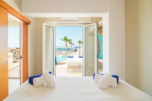 Parthenis Beach Suites by the Sea - image 6