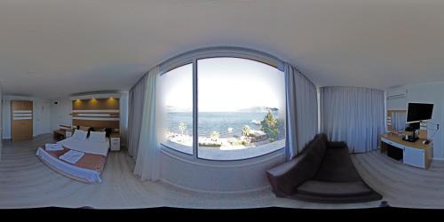 HEAVEN BEACH OTEL - image 4