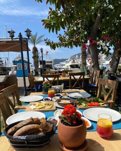 Gocek Unlu Hotel – Göcek, MI