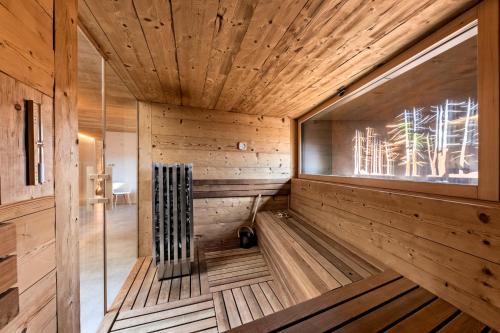 Saun, Chalet Cocoon Deluxe Private Spa and F&B in Chamois