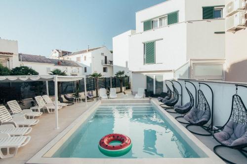 Hotel in Novalja