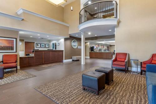 Comfort Suites Myrtle Beach Central