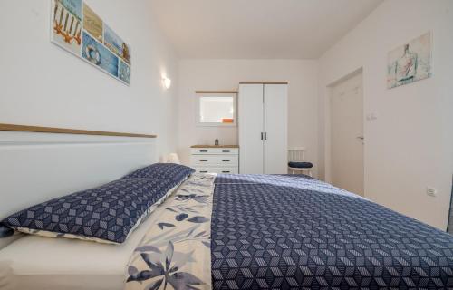 1 double bed, 1 sofa bed
