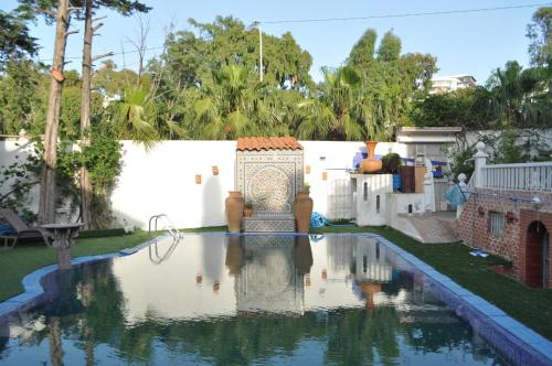 בריכת שחיה, Malabata Guest House in Tangier