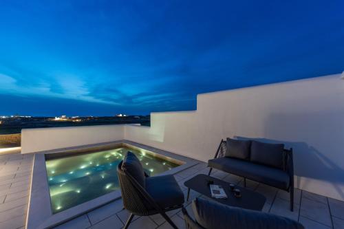 ระเบียง/ชานเรือน, Sersi Paros Villas & Suites in ปูนตา / โซติเรส