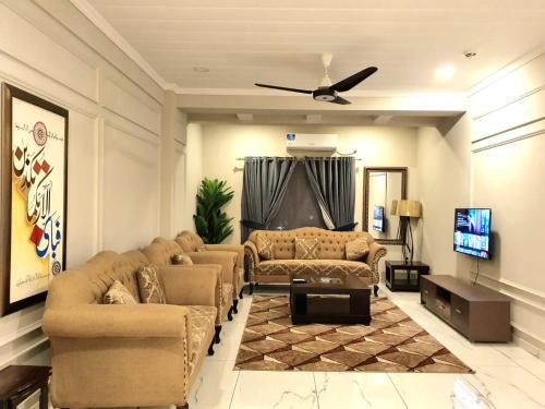 The Millenial Apartments & Suites Bahria Town photo 3