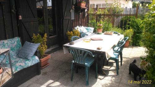 petit chez soi dans mon petit chez moi in Biganos