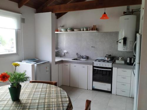 주방, Departamentos Calasanz near 아스토르 피아졸라 국제공항