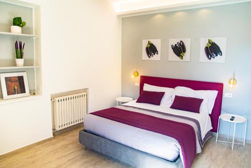 Double Room with Balcony and Sea View image 2