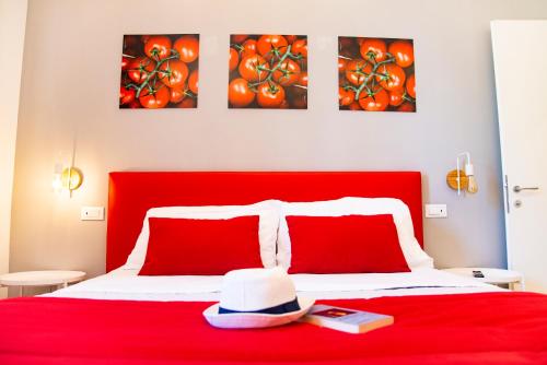 Triple Room with Balcony image 6