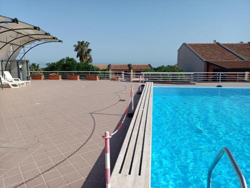 Magabu' - swimming pool and free parking