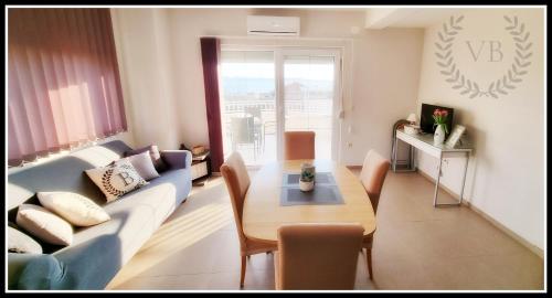 Villa Bella By The Sea - Heated Pool, Jacuzzi, Sauna