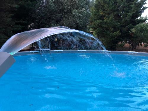 Ένας χώρος δροσιάς και απόλαυσης . gîte à louer Mávro Vounó