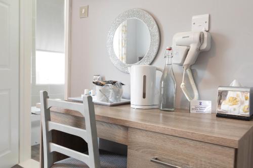 The Firs Guest House - image 6