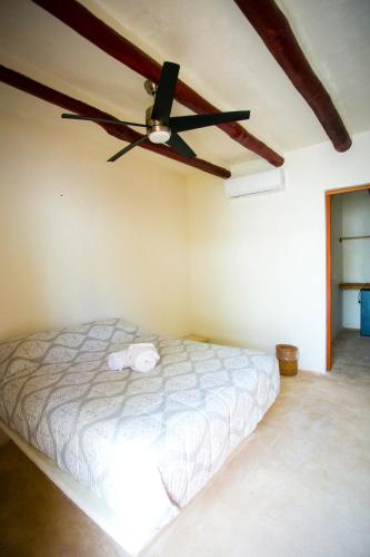 1 queen bed