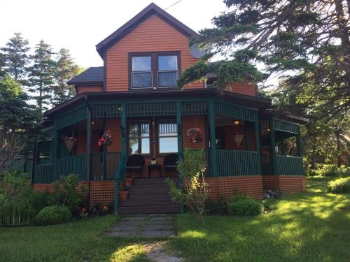 B&B Rocky Harbour - Wildflowers Country Inn - Bed and Breakfast Rocky Harbour