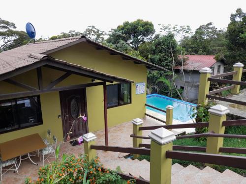 Piscina, Tu casa de campo, Menus de la Montaña, te espera (Tu casa de campo, Menus de la Montana, te espera) in Cerro Azul