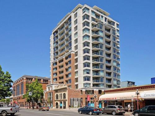 Modern 2 bedroom ocean views Victoria downtown free parking - Apartment - Victoria