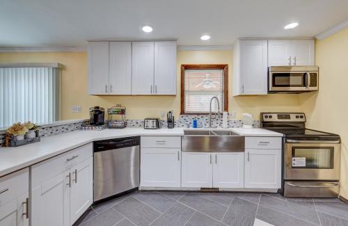 The Gap View Poconos Family Getaway with Game Room in Long Pond, USA