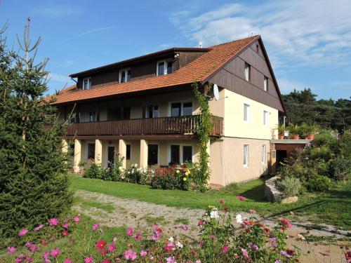 Bejárat, Apartment Borovi in Srbsko