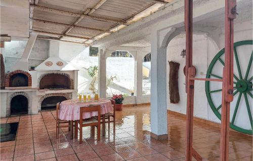 Beautiful home in Gonnesa with 2 Bedrooms gîte à louer Gonnesa