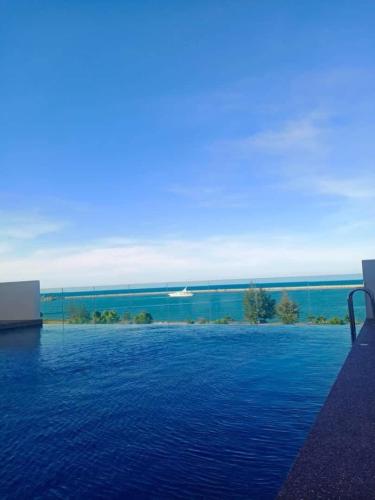 New Seaview Families Suite - Breezy Blue photo