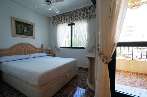 Espanhouse Playa Townhouse in La Zenia close to the beach - image 5