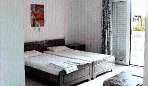 1 double bed