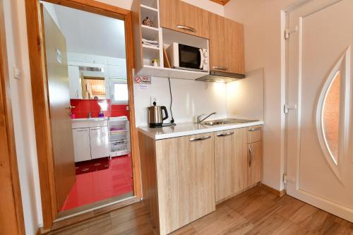 Apartments Laura in อุทยานแห่งชาติพลิทวิค